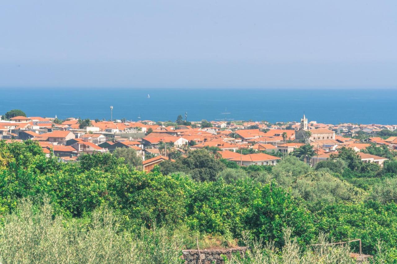 אסראלה Villa Dei Limoni Etna-Mare מראה חיצוני תמונה